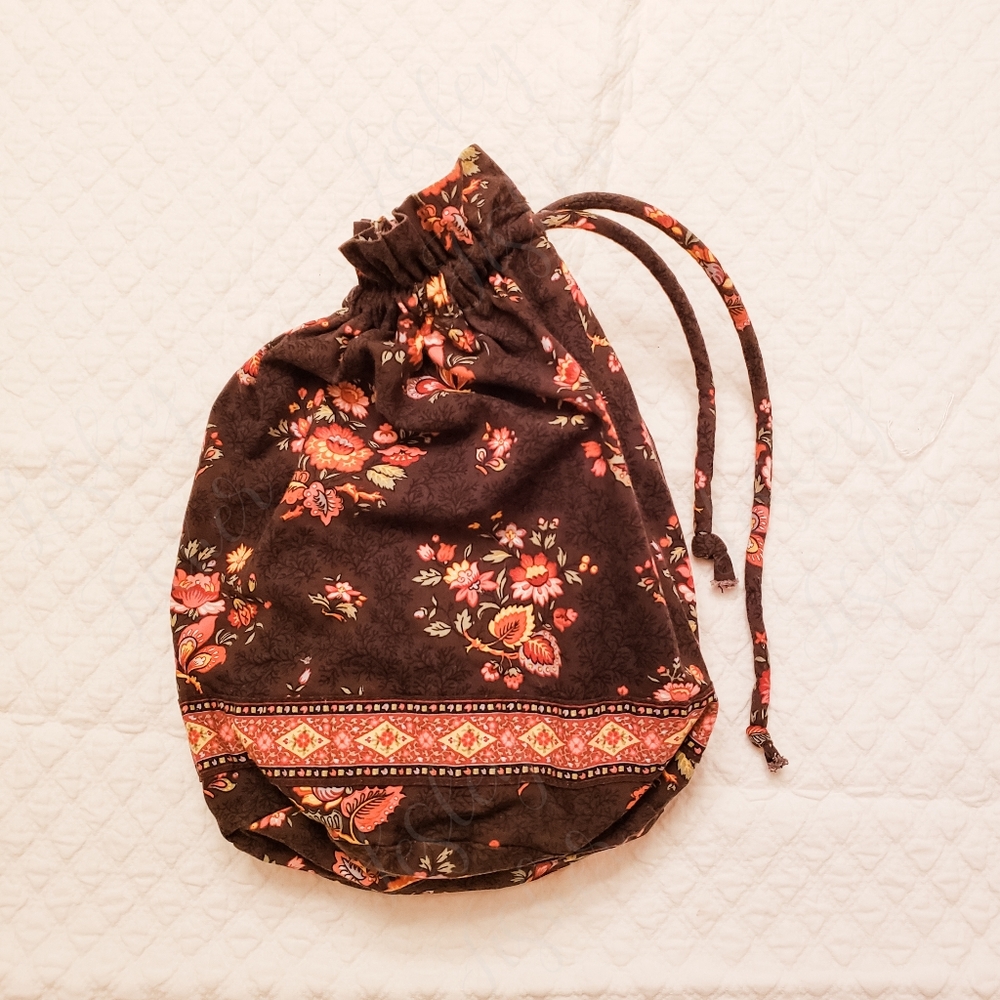 Plastic Lined Vera Bradley Cinch Bag